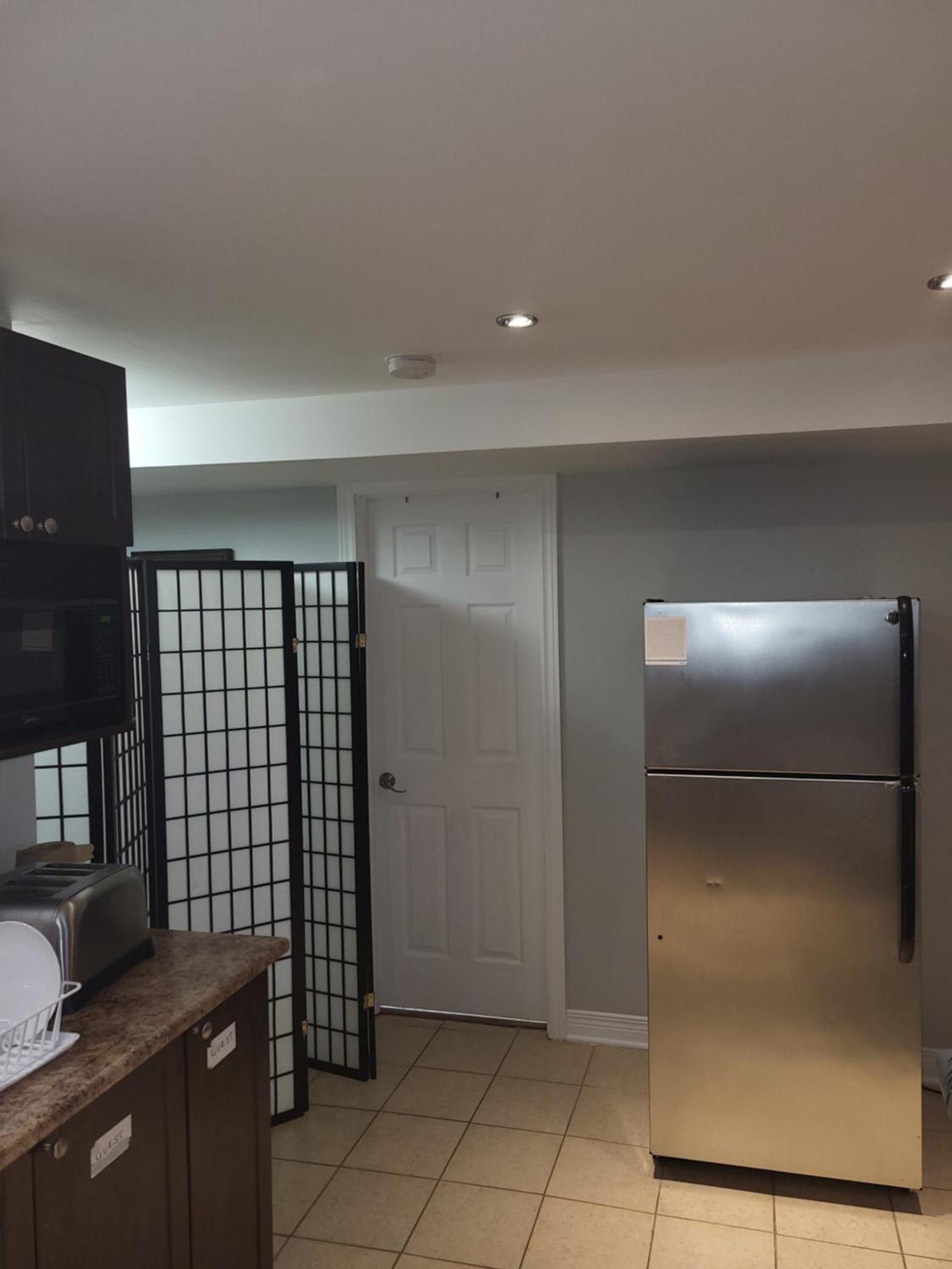 Lovely Guest Entire Apartment Minutes From Ottawa Airport Exteriör bild